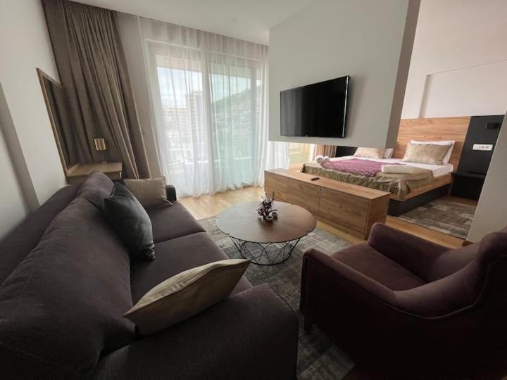 Apartments Lux Sea View Budva Bagian luar foto